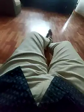 Snapshot of Stripkomal chatting on 01.14.26 Stripkomal online show from 01.14.26