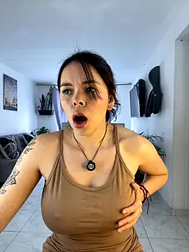 carolina16love online show from 10.05.25