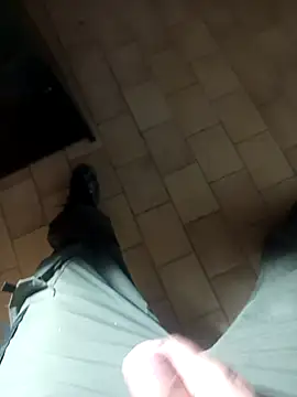 Snapshot of Czarny1104 chatting on 11.04.25 Czarny1104 online show from 11.04.25