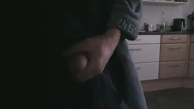 Snapshot of muschiliebhaber1@xh chatting on 10.11.25 muschiliebhaber1xh online show from 10.11.25