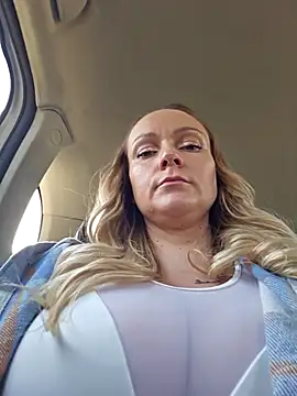 Bondgirl 013 online show from 11.23.25