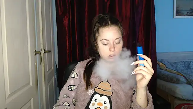 Snapshot of ryhhnnagold99 chatting on 10.03.25 ryhhnnagold99 online show from 10.03.25