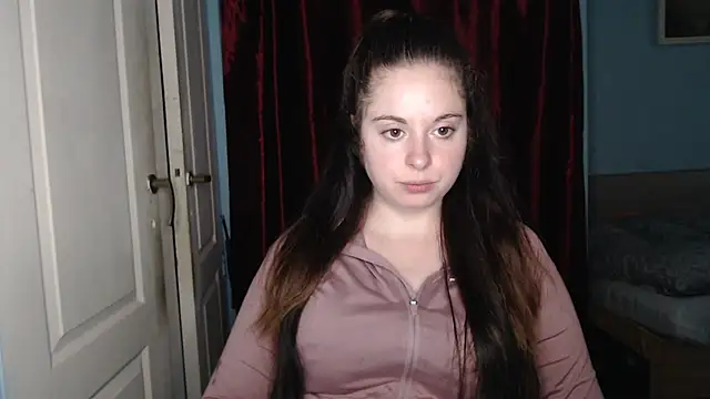 Snapshot of ryhhnnagold99 chatting on 10.06.25 ryhhnnagold99 online show from 10.06.25