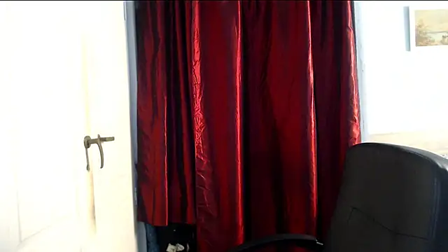 Snapshot of ryhhnnagold99 chatting on 10.27.25 ryhhnnagold99 online show from 10.27.25