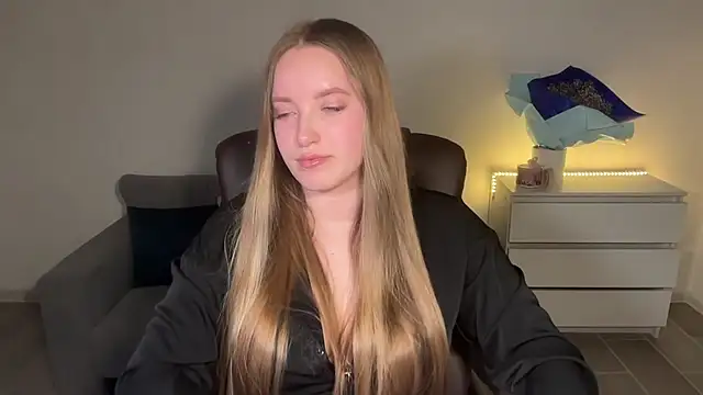 Snapshot of EvaMaddison chatting on 07.20.26 EvaMaddison online show from 07.20.26