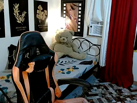 UrhotGoddess online show from 10.13.25