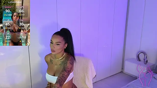 KimiBrown online show from 09.29.25