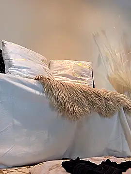 AureliaDoux online show from 09.16.25