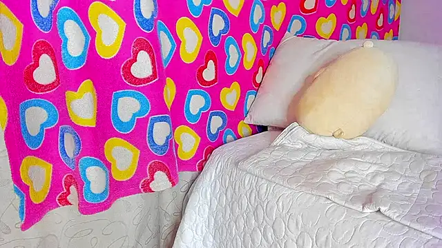 caroline tovar online show from 01.26.25