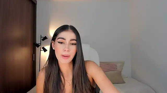 RebeccaBaxter online show from 09.11.25