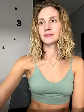 Feral berry 8133 online show from 09.19.25