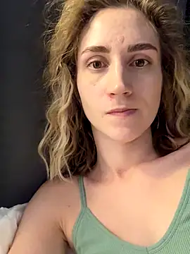 Feral berry 8133 online show from 09.26.25