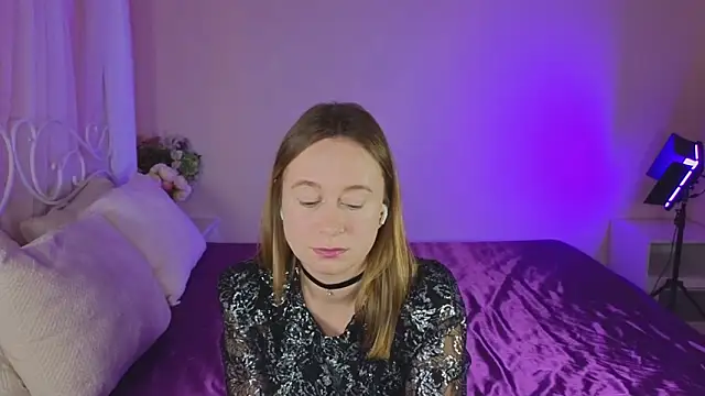 BrookeEvans online show from 02.09.25