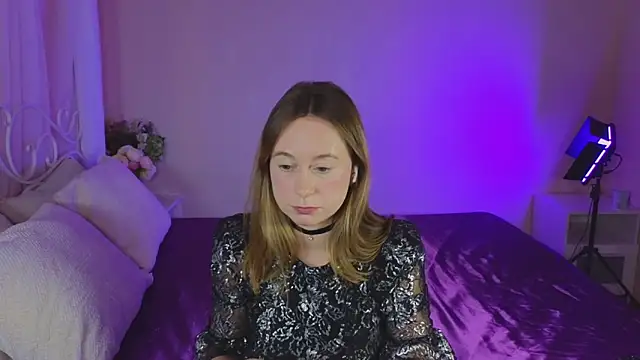 BrookeEvans online show from 02.10.25