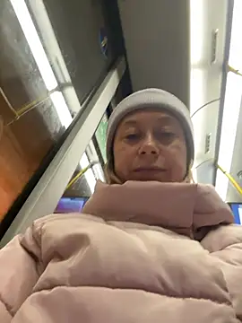 BrookeEvans online show from 02.12.25