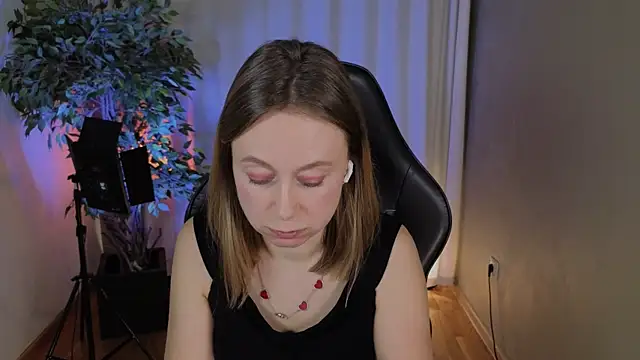 BrookeEvans online show from 03.09.25