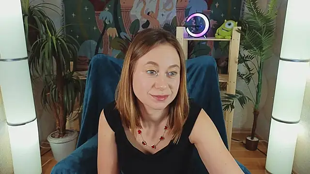 BrookeEvans online show from 03.10.25
