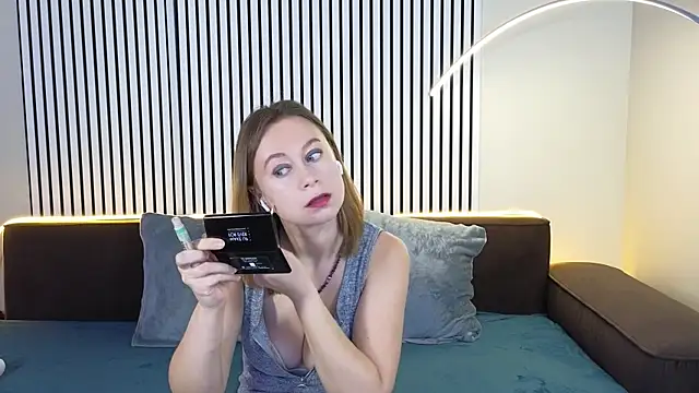 BrookeEvans online show from 03.19.25