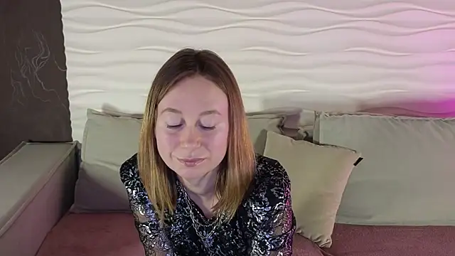 BrookeEvans online show from 03.23.25