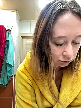 Snapshot of BrookeEvans chatting on 09.23.25 BrookeEvans online show from 09.23.25