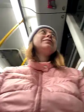 Snapshot of BrookeEvans chatting on 09.26.25 BrookeEvans online show from 09.26.25