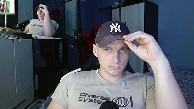 PoliglotJoe online show from 10.04.25