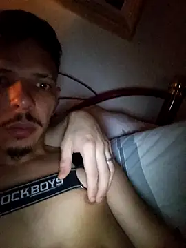 Snapshot of JuninhoPilati chatting on 11.13.25 JuninhoPilati online show from 11.13.25