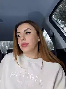 Kalli Fornia online show from 12.17.24