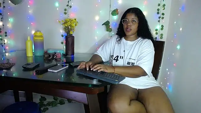 Lilyth  Brown online show from 01.15.25