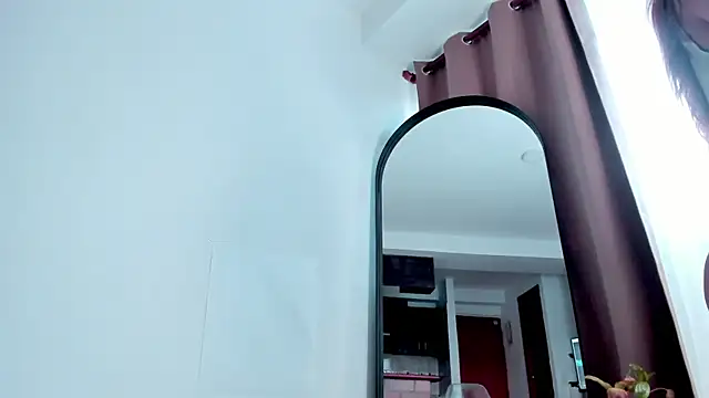 HannaMoom online show from 01.17.25