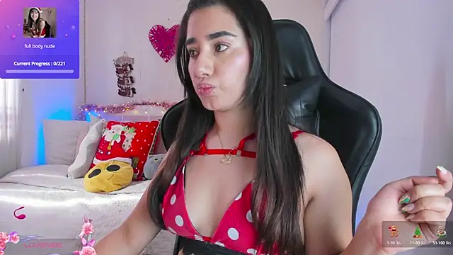 Snapshot of annadu011 chatting on 01.02.25 annadu011 online show from 01.02.25