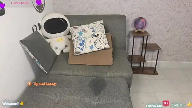 Snapshot of blue__moon_ chatting on 03.14.25 blue  moon  online show from 03.14.25