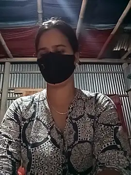 Snapshot of Sexy-Binita chatting on 10.25.25 Sexy-Binita online show from 10.25.25