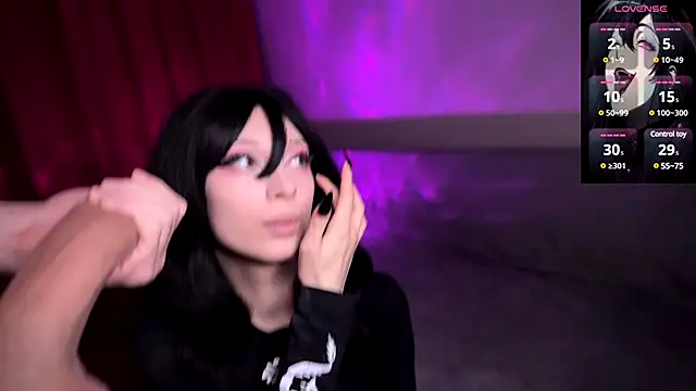 Handsomepure online show from 12.03.24