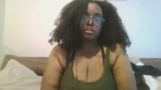 Snapshot of MissCC99 chatting on 04.10.26 MissCC99 online show from 04.10.26