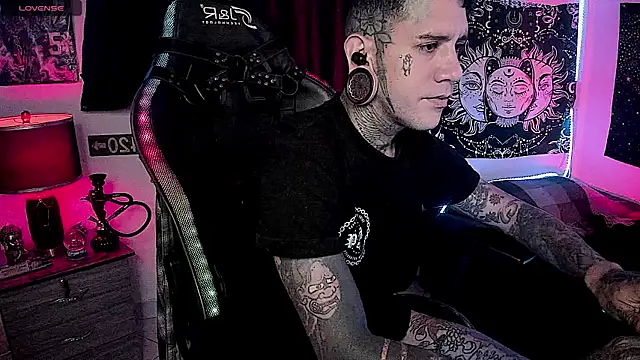 Snapshot of josh__ackerman chatting on 12.15.24 josh ackerman online show from 12.15.24