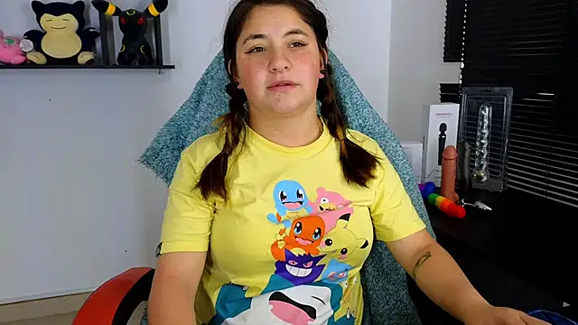 Snapshot of ann_bronw chatting on 02.04.25 ann bronw online show from 02.04.25