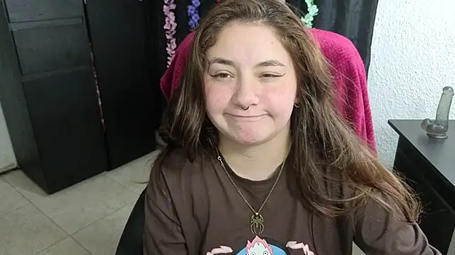Snapshot of ann_bronw chatting on 09.16.25 ann bronw online show from 09.16.25