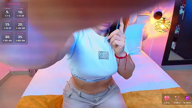 yulina xue online show from 10.24.25