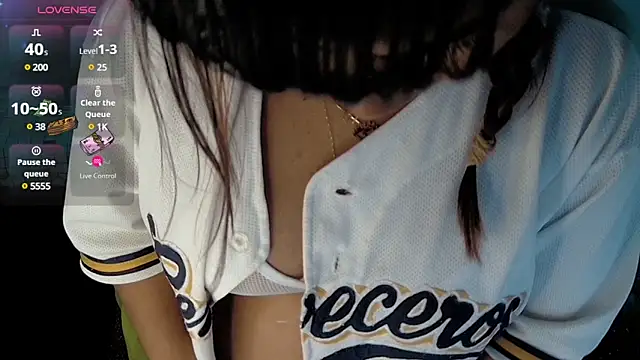 Snapshot of kiarybell__ chatting on 12.11.24 kiarybell   online show from 12.11.24