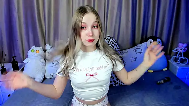 LilyStarlight online show from 12.12.24
