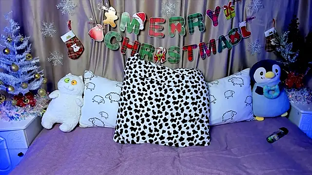 LilyStarlight online show from 12.20.24