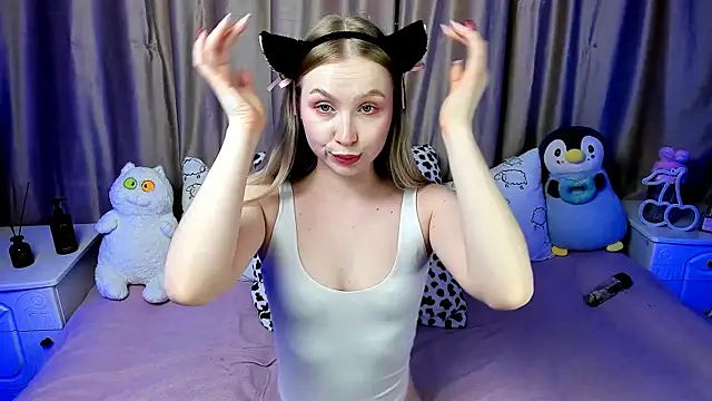 LilyStarlight online show from 01.04.25
