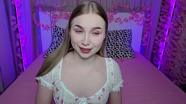 LilyStarlight online show from 04.18.26