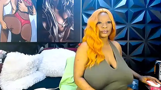 Snapshot of Ebonyfancyface chatting on 10.29.25 Ebonyfancyface online show from 10.29.25