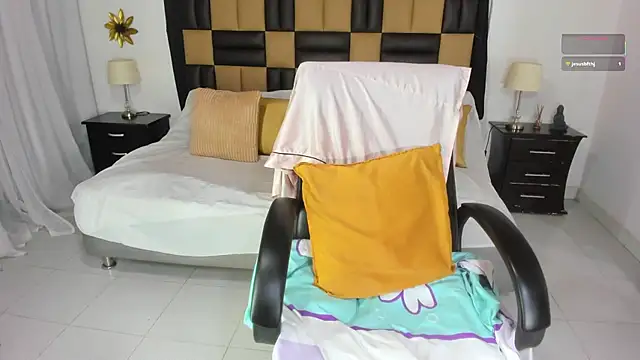 Snapshot of BarbieKano chatting on 09.27.25 BarbieKano online show from 09.27.25