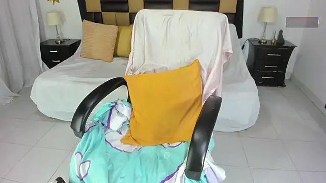 Snapshot of BarbieKano chatting on 10.05.25 BarbieKano online show from 10.05.25