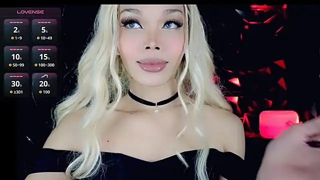 Snapshot of sugar_bbyxx chatting on 09.25.25 sugar bbyxx online show from 09.25.25