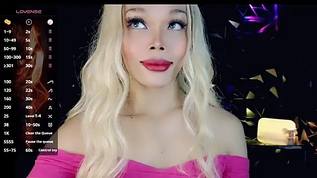 Snapshot of sugar_bbyxx chatting on 10.15.25 sugar bbyxx online show from 10.15.25