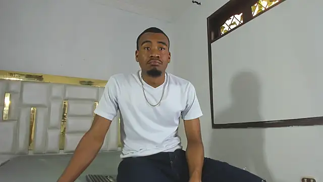 Kylieandjhonny online show from 02.18.25